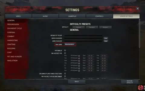 Ustawienia serwera w Conan Exiles: zakładka "General", opcja "Make Me Admin" do nadania sobie uprawnień administratora.