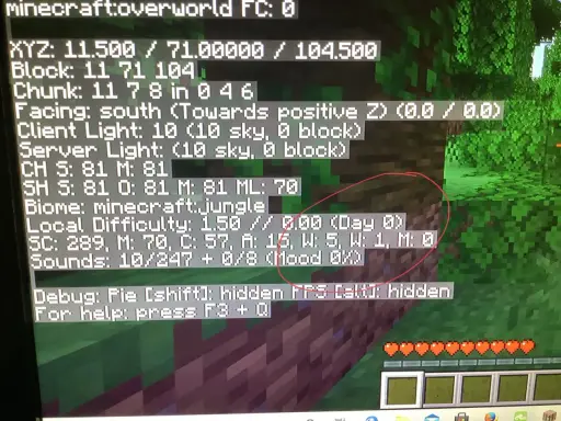 Komenda na dzień w MC. Widać debug menu z informacjami o świecie, współrzędnych, trudności i stanie gracza.