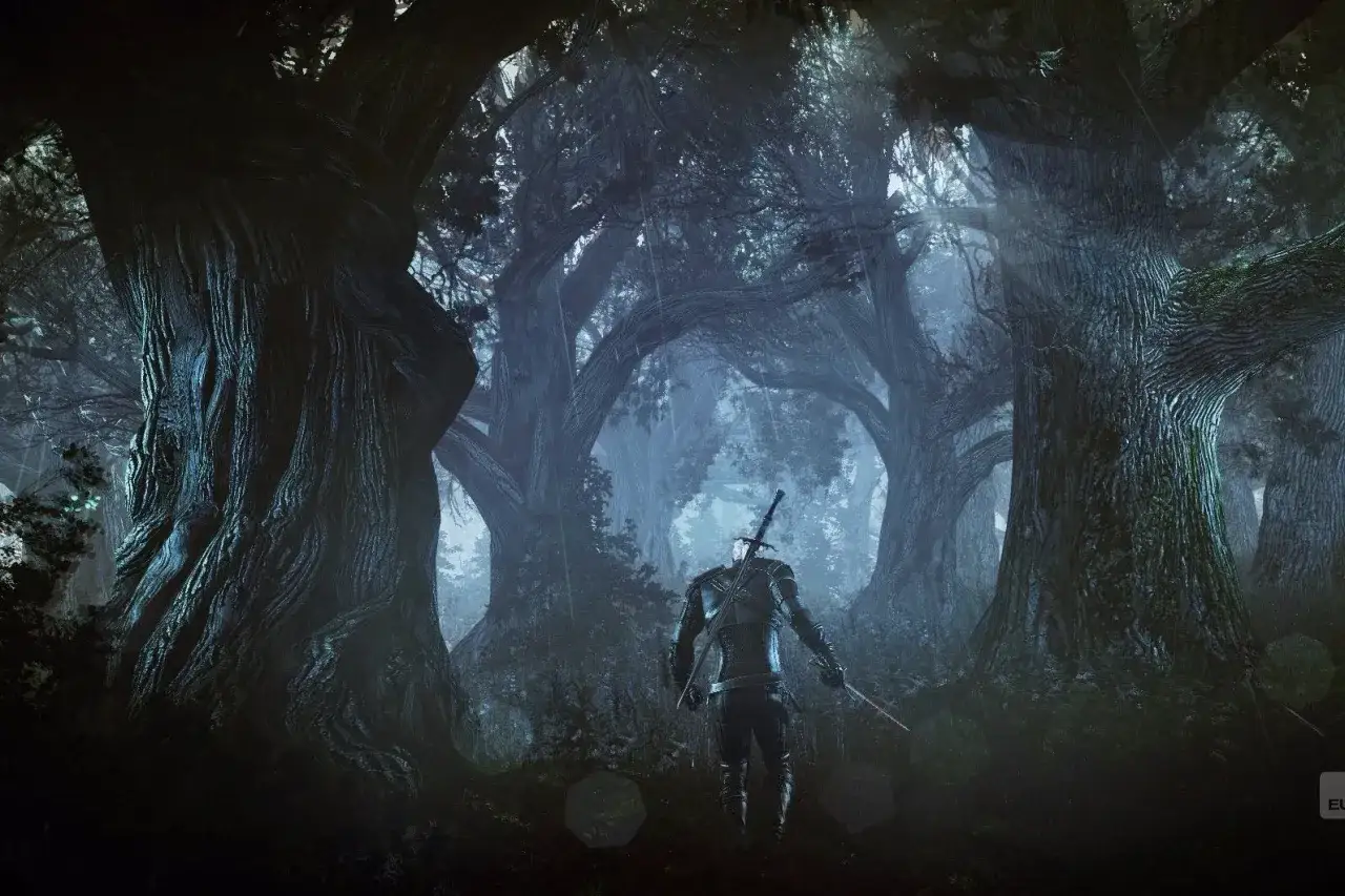 Geralt z Rivii w mrocznym lesie, gdzie panuje wiedźmin 3 r&oacute;wnowaga w przyrodzie. Stare drzewa i mgła tworzą tajemniczą atmosferę.